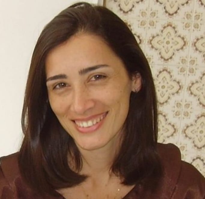 Me. Andrea Fomiga Melo