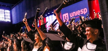 DIPLOMA UNIVERSITÁRIO PROPORCIONA AUMENTO DE 57% NO SALÁRIO, APONTA PESQUISA