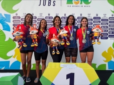Equipe feminina de natação do UNIESP conquista o 2º lugar nos Jogos Universitários Brasileiros