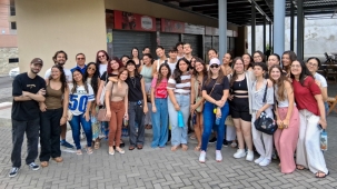 Turma de Arquitetura e Urbanismo realiza aula de campo sobre acessibilidade e mobilidade urbana